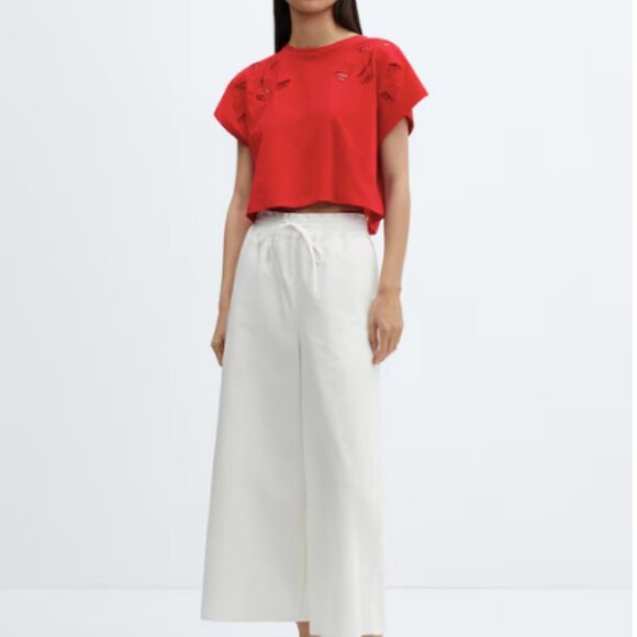 Red Embroidered detail cotton T-shirt (MANGO) - Picture 2 of 5